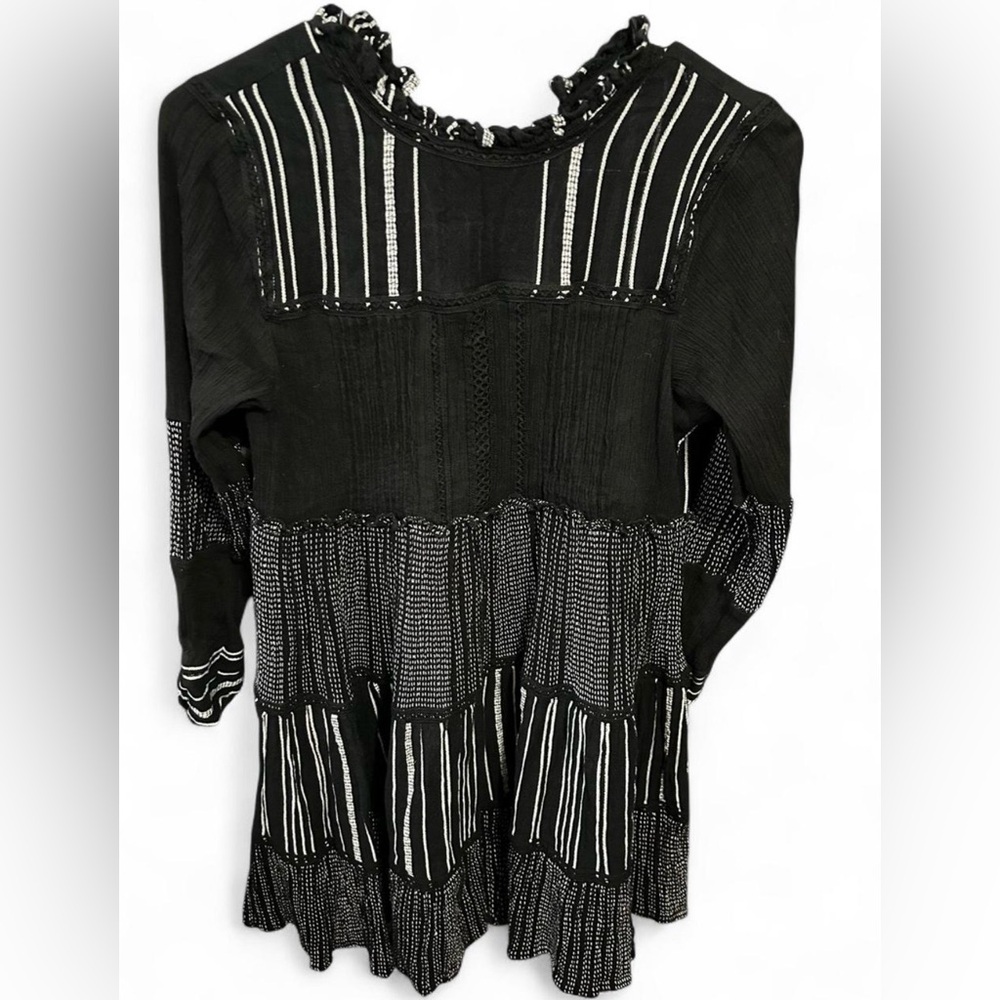 Zara Black and White Long Sleeve Dress